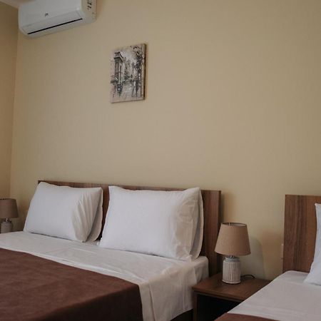 Scorpio Hotel Gonio Buitenkant foto